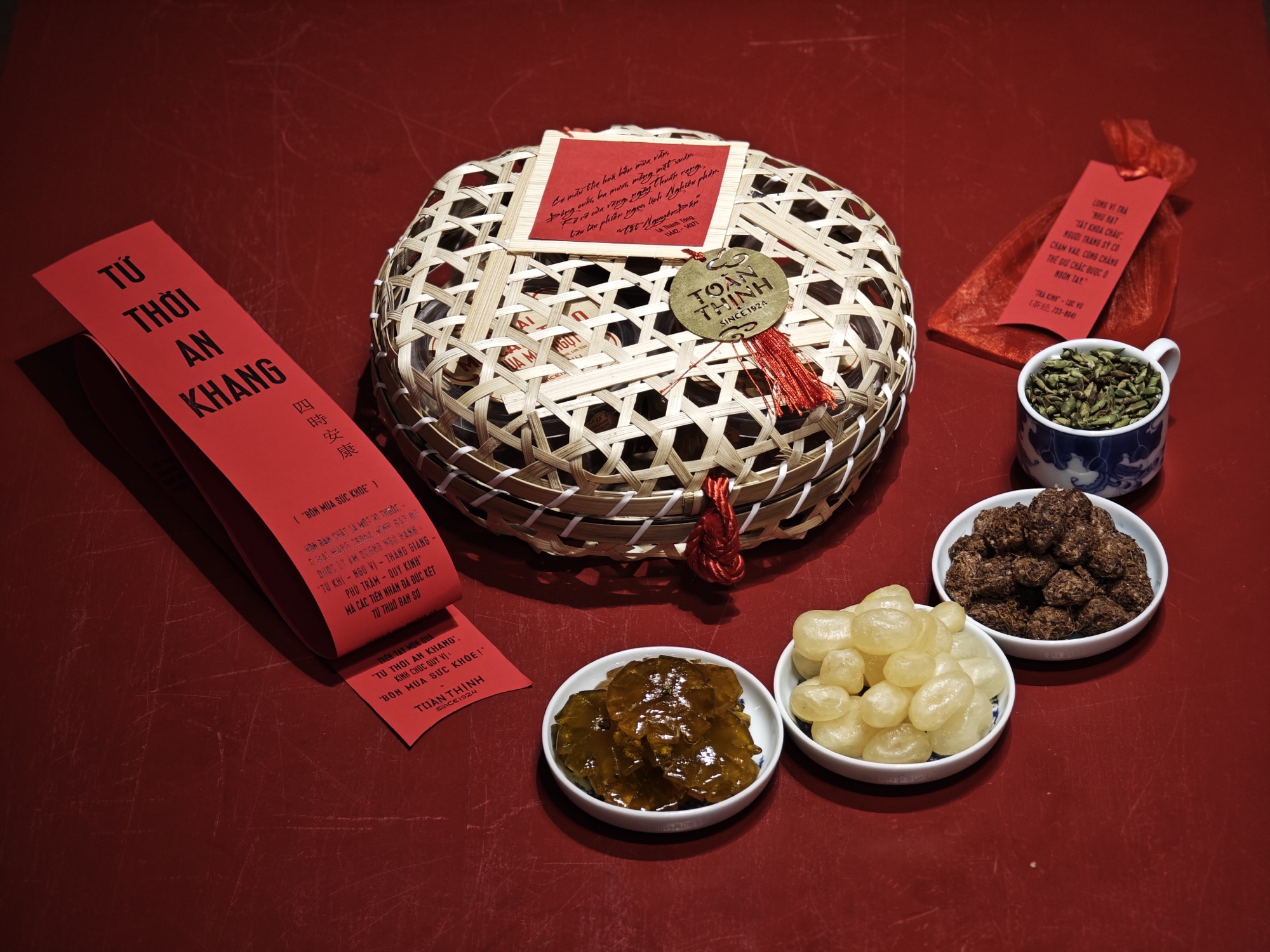 TỨ THỜI AN KHANG